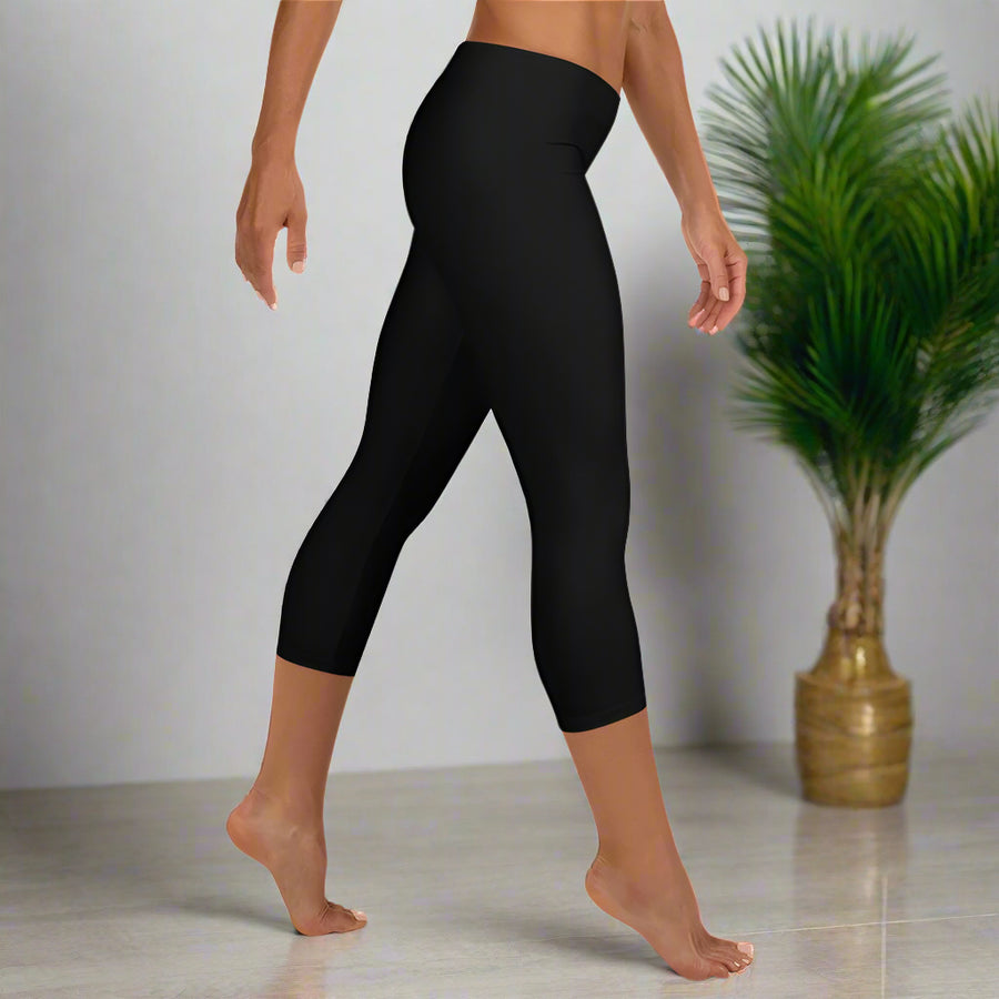 GT4L Women's Black Capri Leggings, view 3