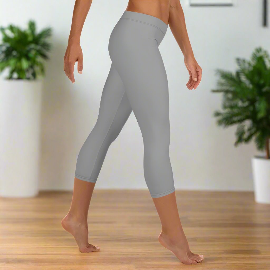 all-over-print-capri-leggings-grey-right-67647a043976c