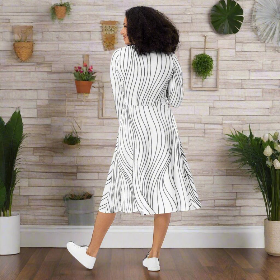 GT4L Women's Black & White Line Print Midi Dress, view 3