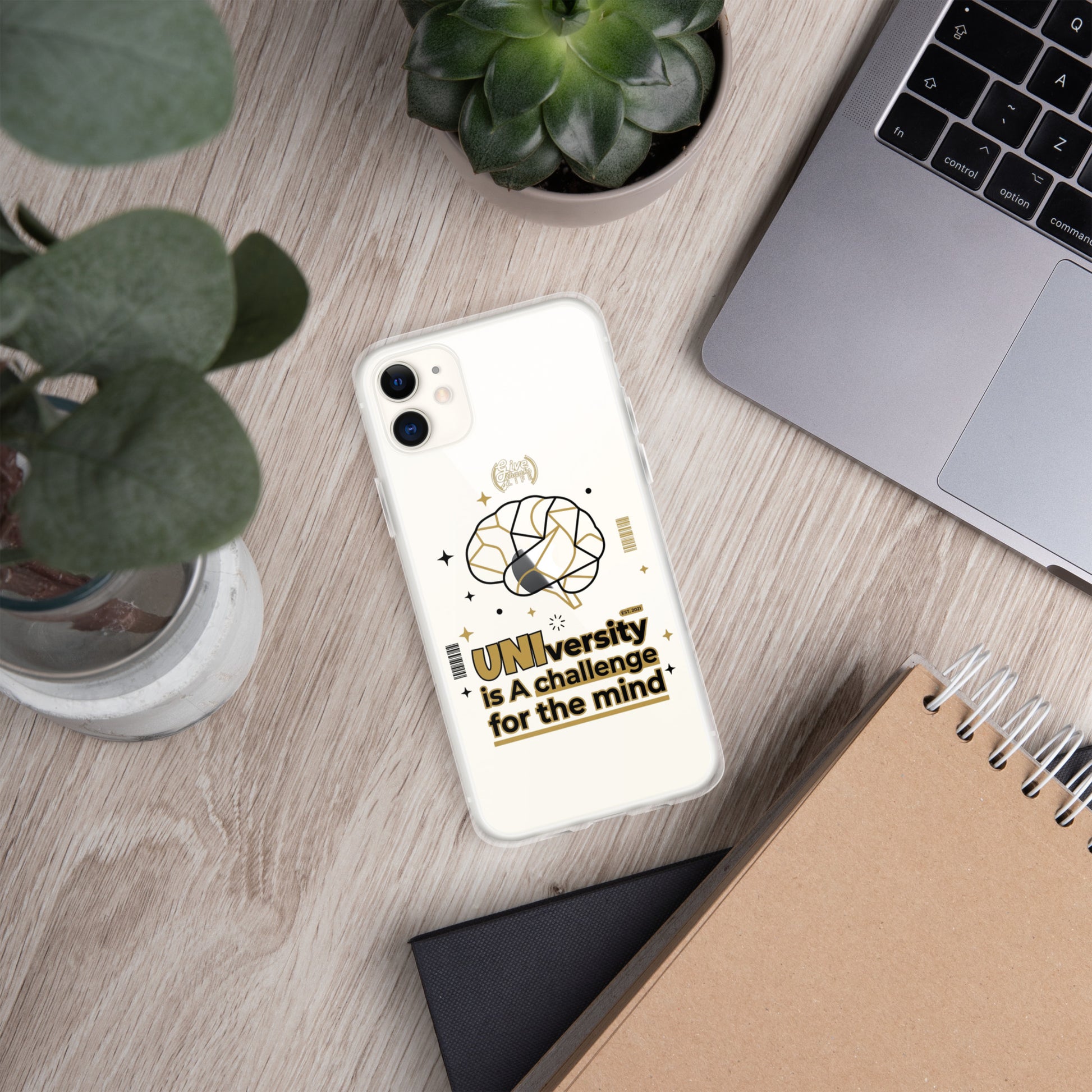 clear-case-for-iphone-iphone-11-lifestyle