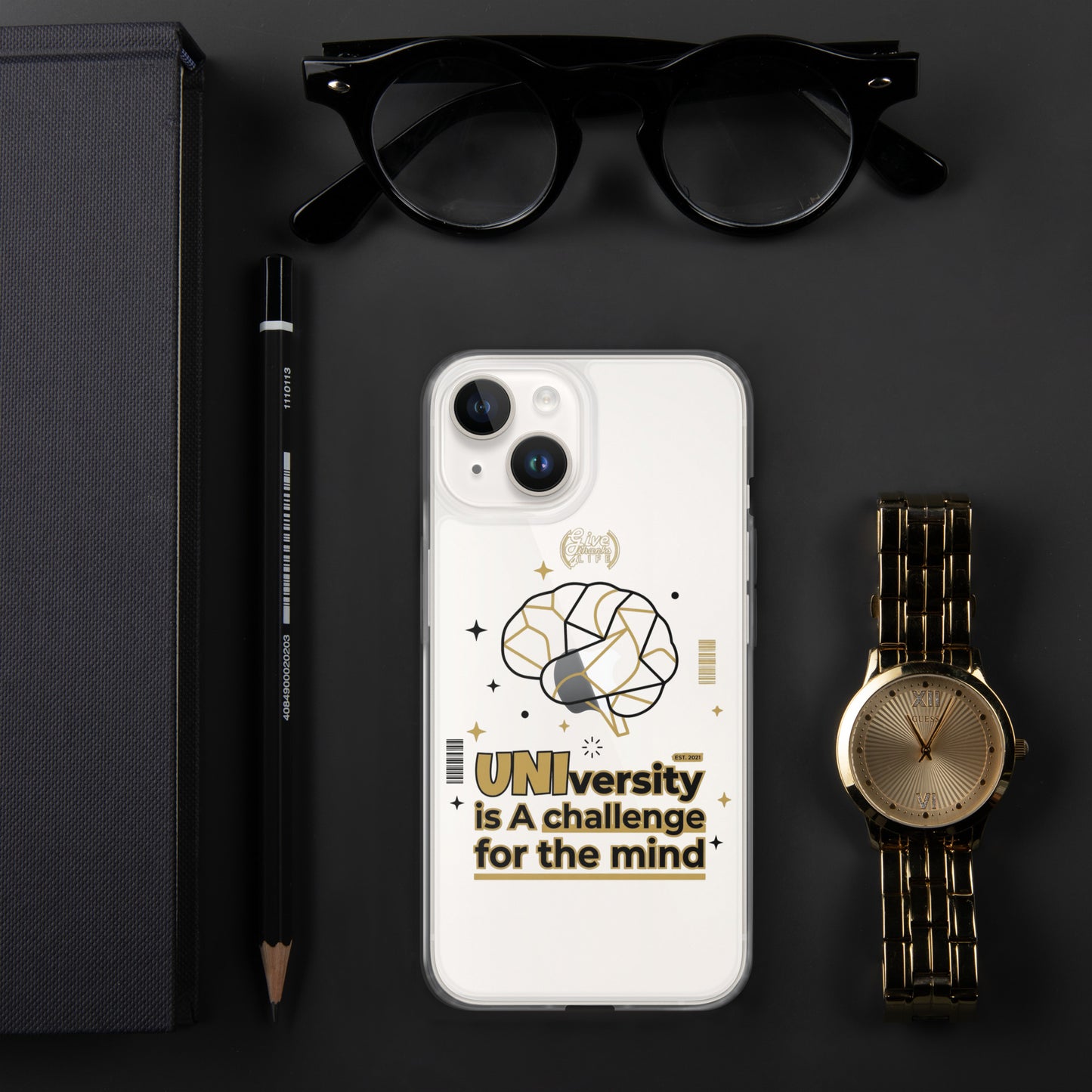 clear-case-for-iphone-iphone-14-lifestyle