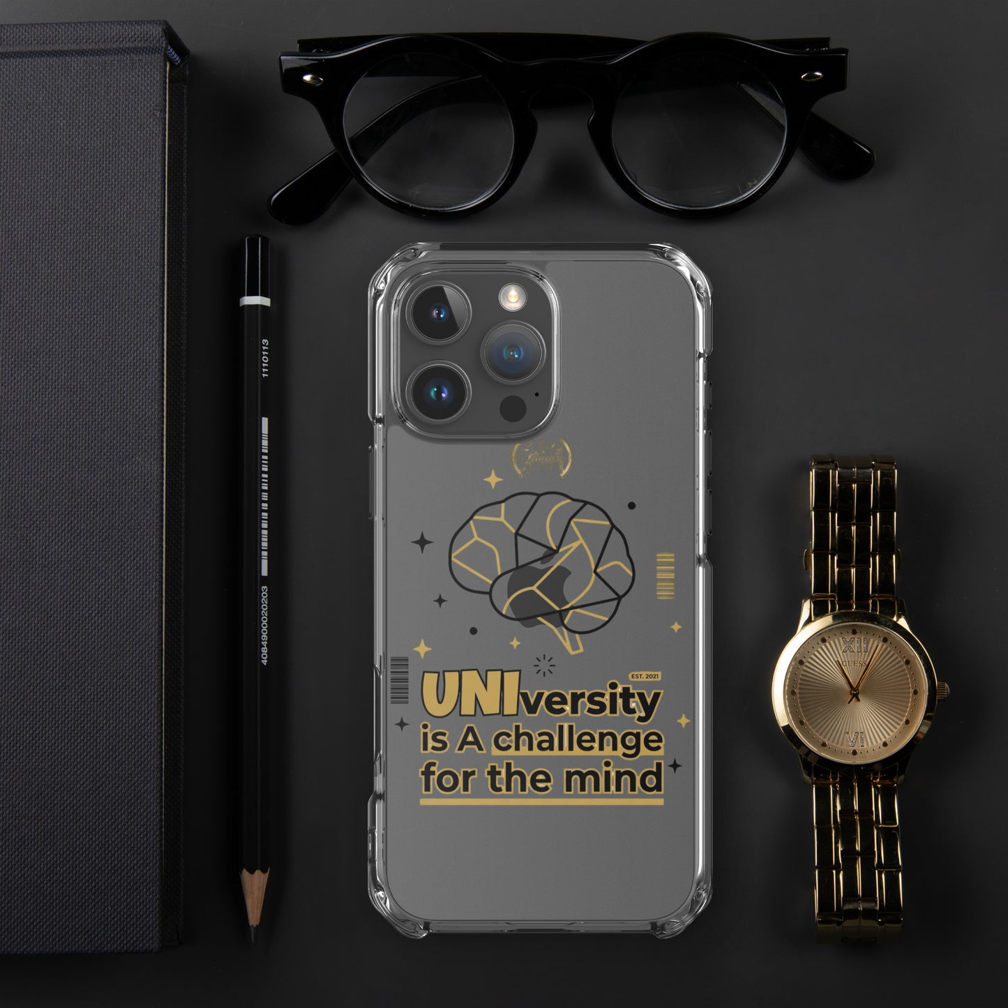 clear-case-for-iphone-iphone-16-pro-max-lifestyle