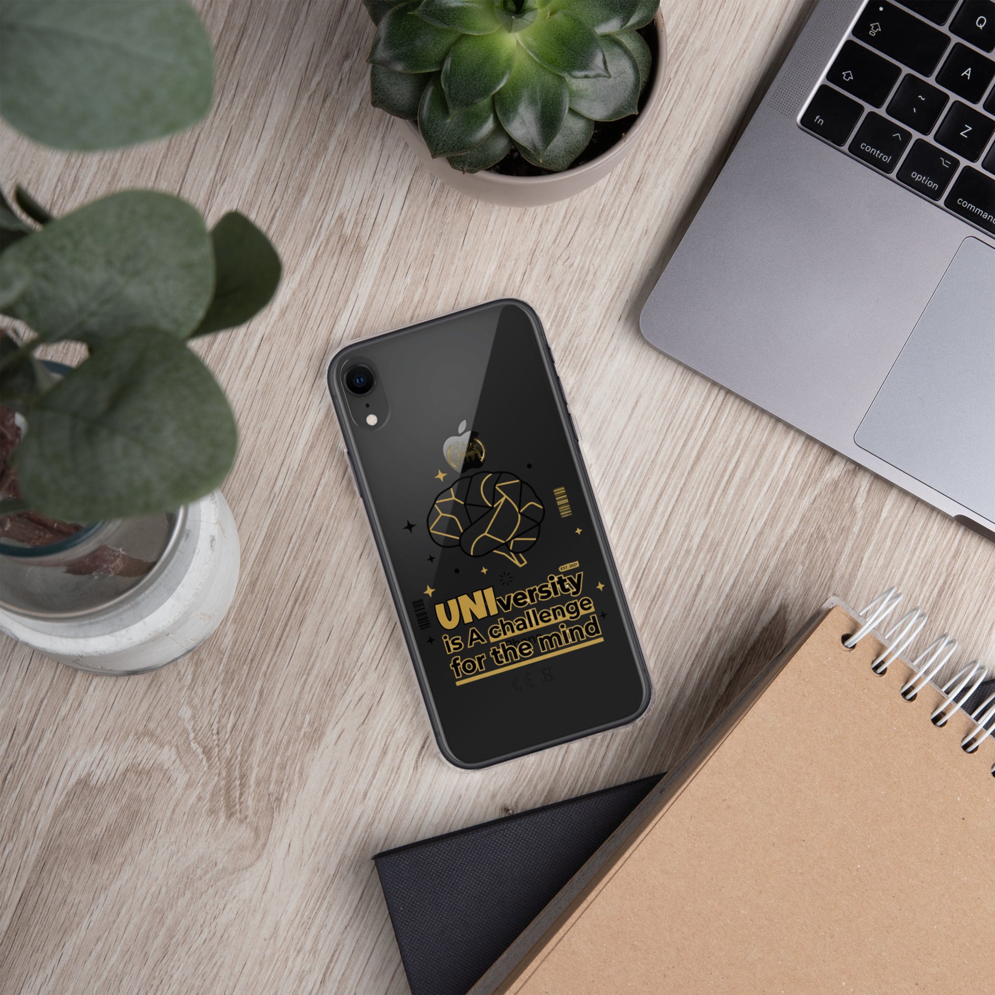 clear-case-for-iphone-iphone-xr-lifestyle