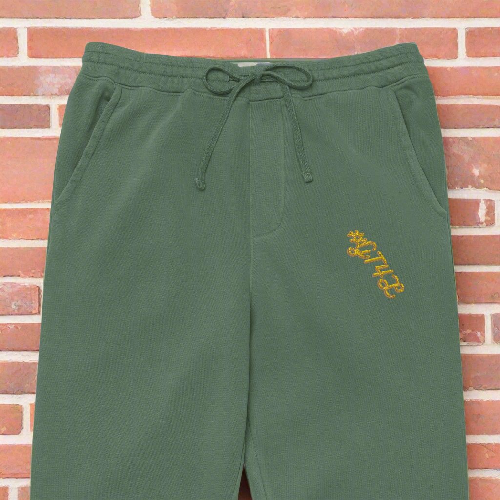 unisex-pigment-dyed-sweatpants-pigment-alpine-green-zoomed-in-672d0a021d582