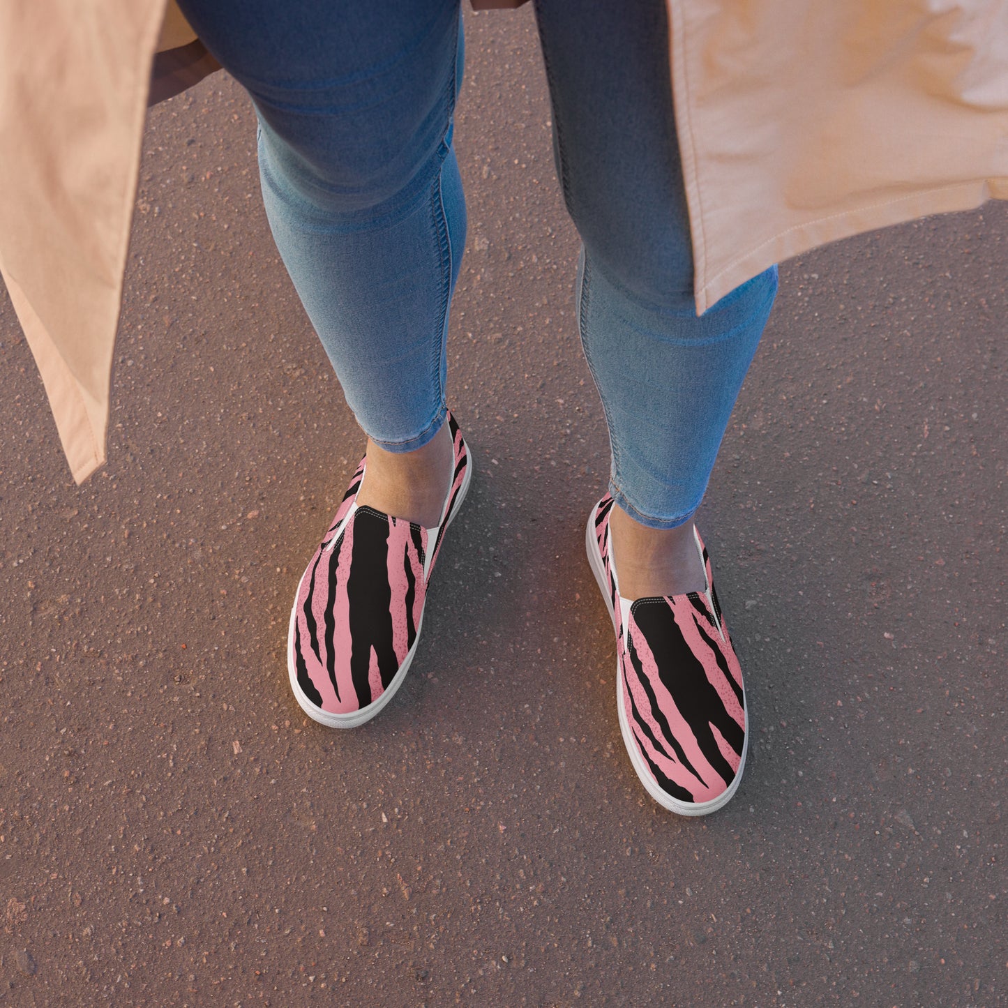 womens-slip-on-canvas-shoes-tiger_pink-front-6793f466287d3