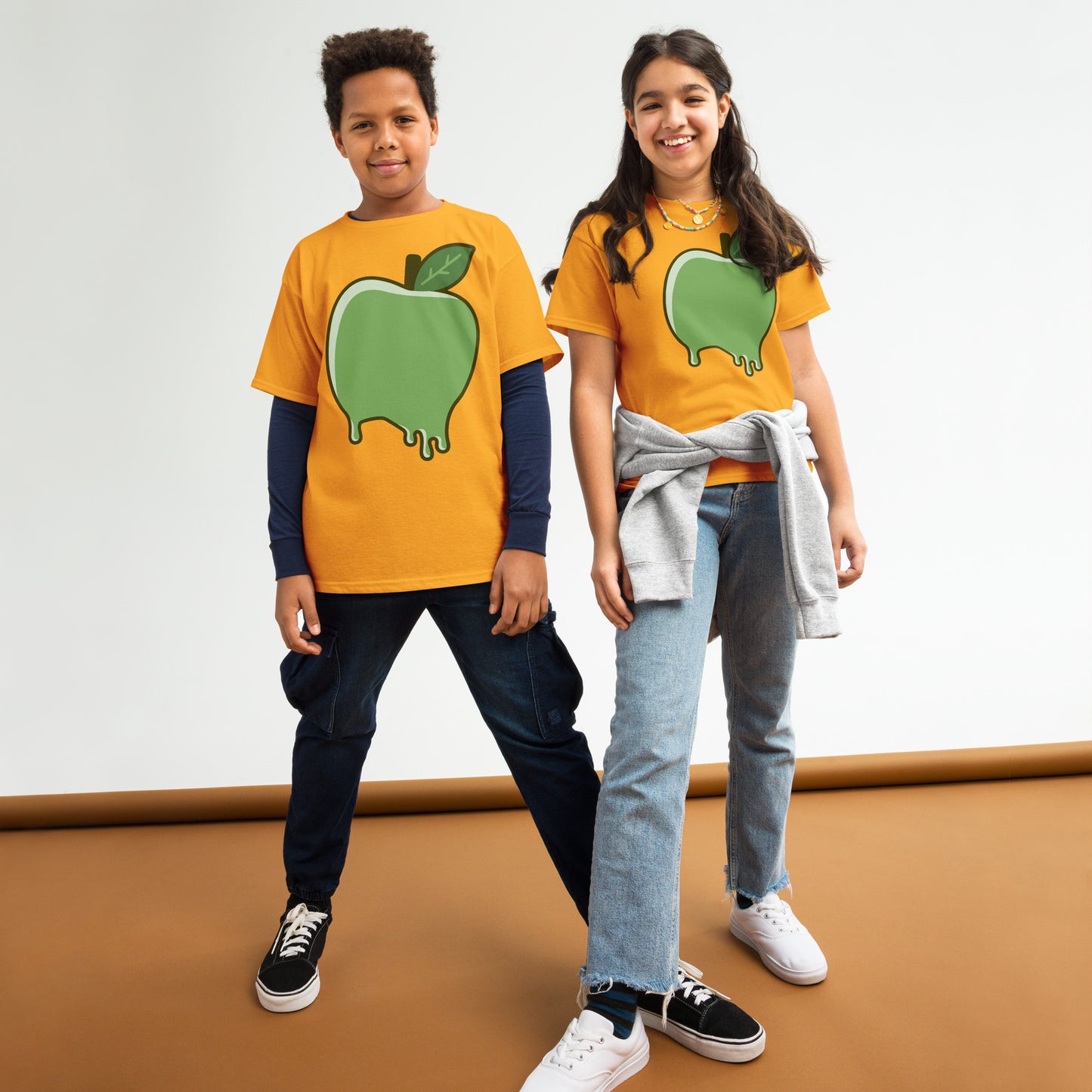 Boy & Girl wearing IMILULA Apple print yellow T-shirt standing in the hallway