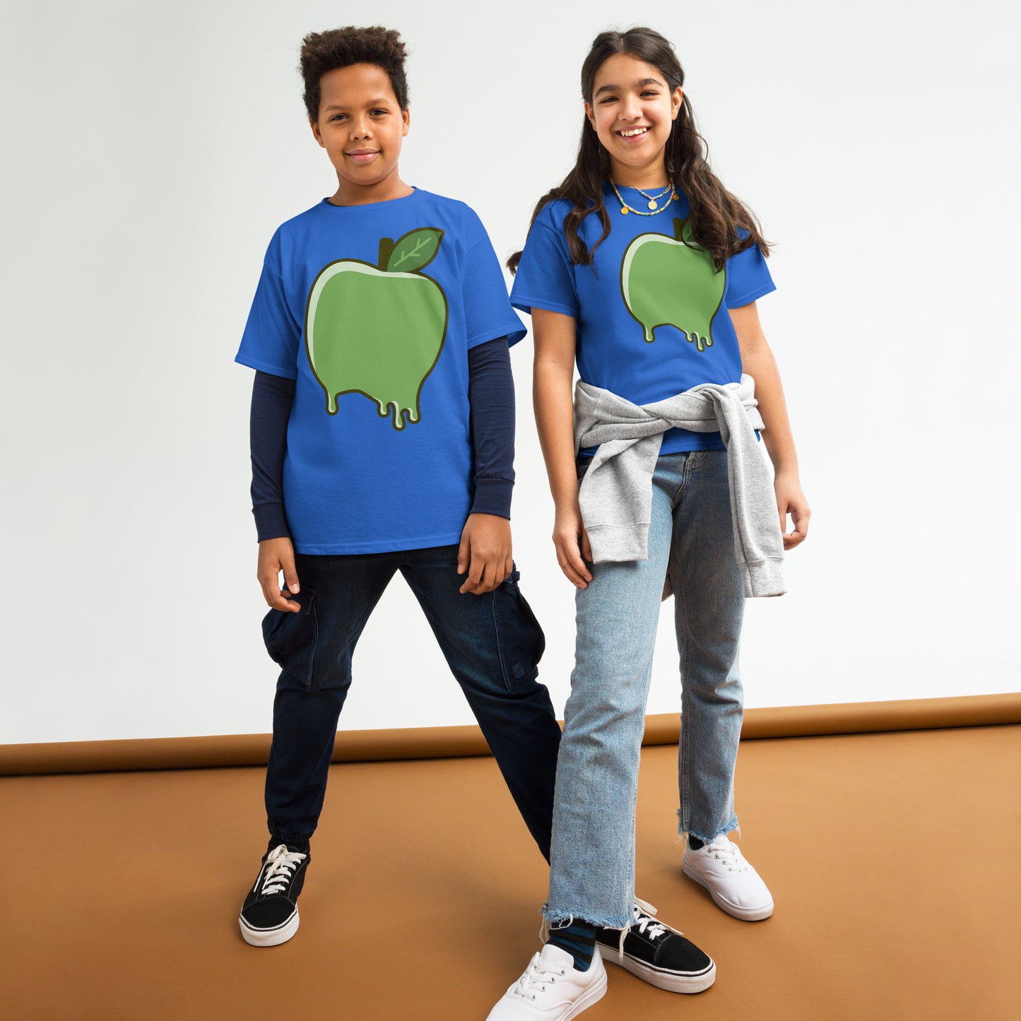 Boy & Girl wearing IMILULA Apple print light blue T-shirt standing in the hallway